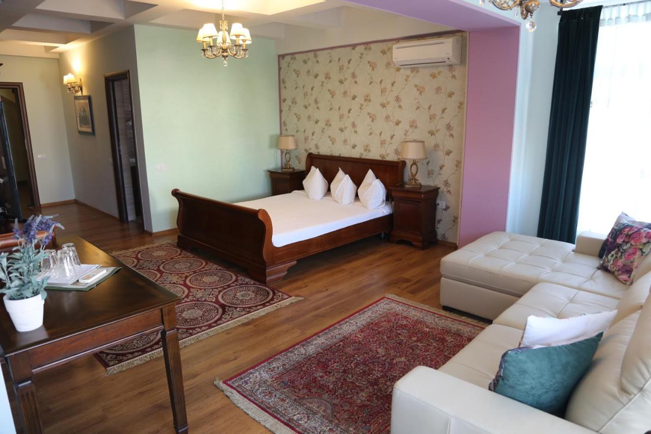 Boutique Vila White Duchess Нэводари Экстерьер фото